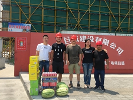 ���F������^��(zh��n)�ڸߜ�һ���ĆT�������ο��