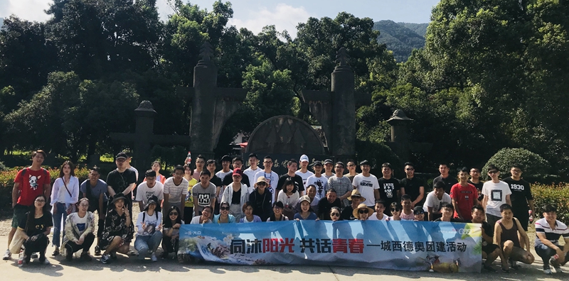 ͬ���(y��ng)�� ��Ԓ�ഺ���������W�M���F(tu��n)�����(d��ng)